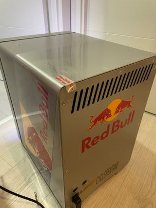 Mini Nevera RedBull Edición Limitada