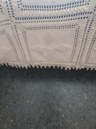 Colcha algodón beige ganchillo