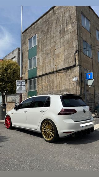 Volkswagen Golf 2014