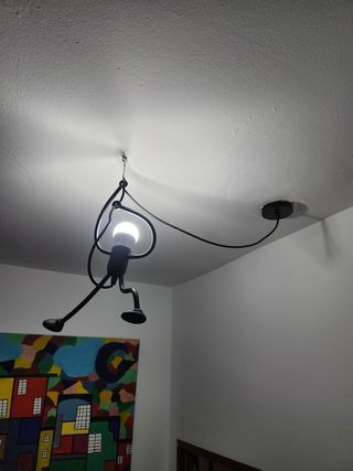 Lámpara colgante diseño escalador