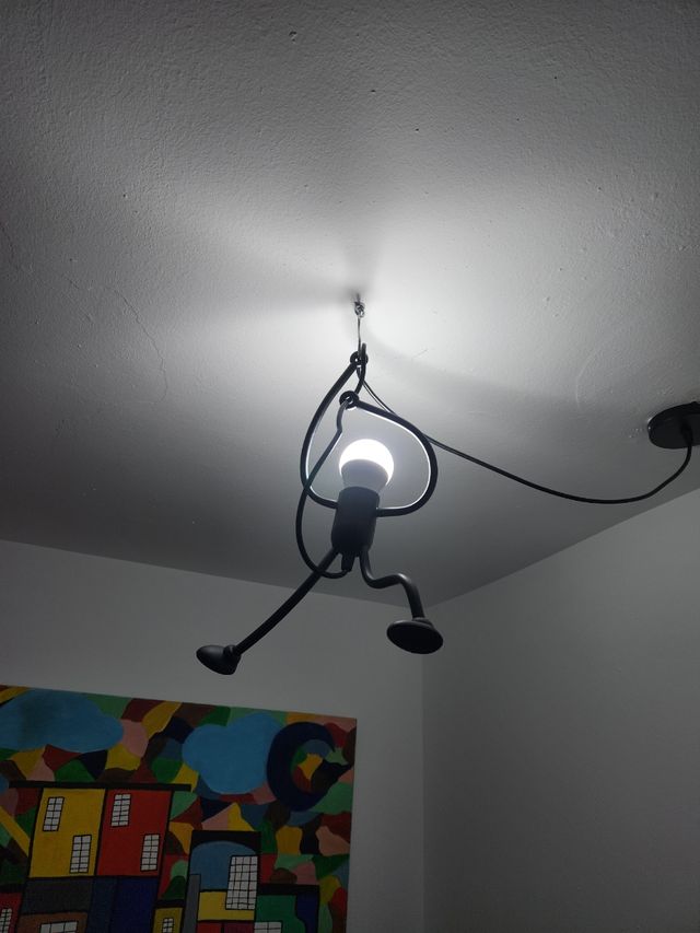 Lámpara colgante diseño escalador