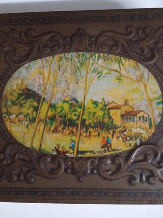 Caja vintage metal marrón