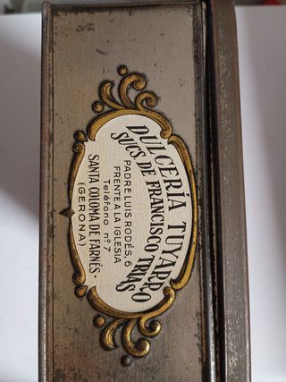 Caja vintage metal marrón