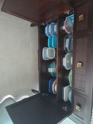 Aparador madera marrón y mesita de salon como nuev