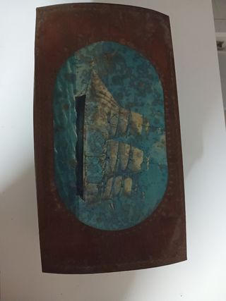 Caja metálica vintage barco Leer