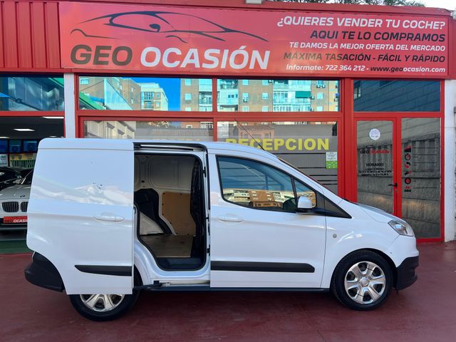 Ford Transit Courier 2016