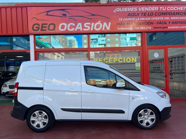 Ford Transit Courier 2016