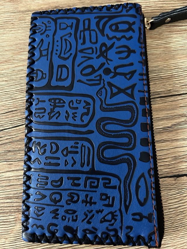 Monedero azul y negro