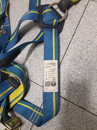 Arnés seguridad marca irudek