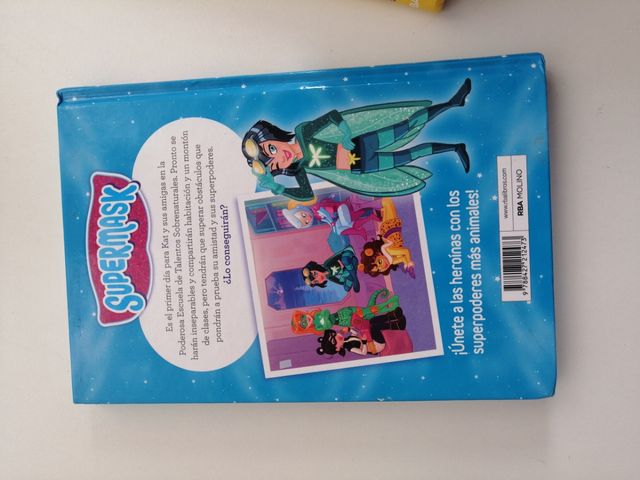 El primer vuelo de Kat / Kat's First Flight (Su...