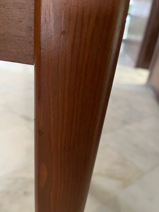 Tavolino in legno marrone