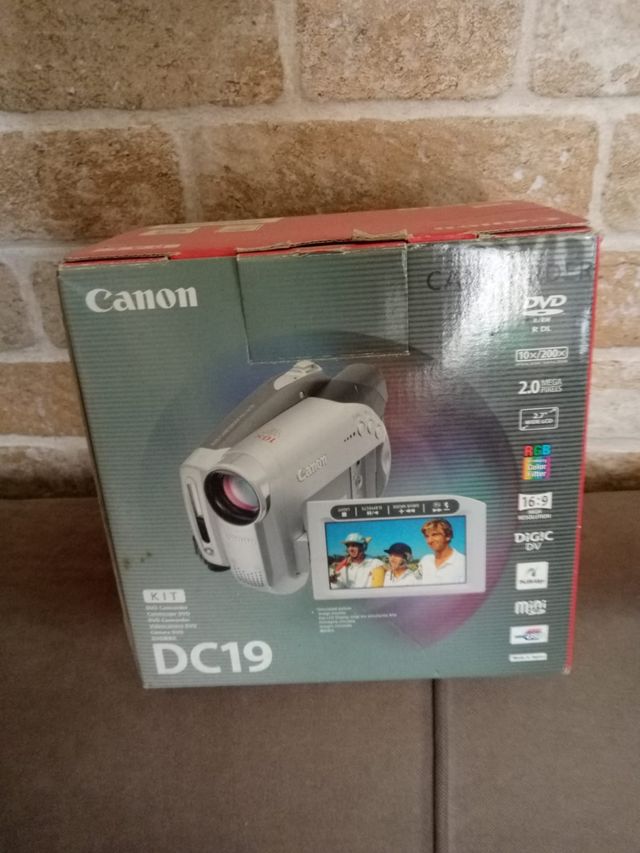 Canon DC19 - Videocamera Digitale