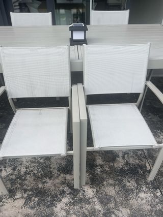 Mesa extensible 200-300 y 4 sillas jardín - Gris