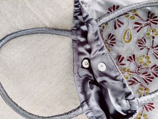 Bolso fiesta gris plata