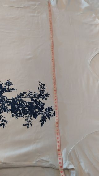 Camiseta blanca estampada amplia talla grande