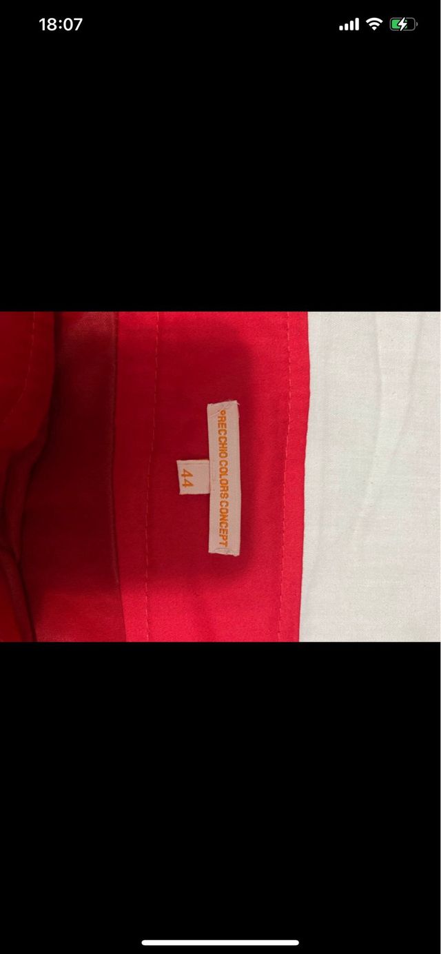 Falda midi roja botones