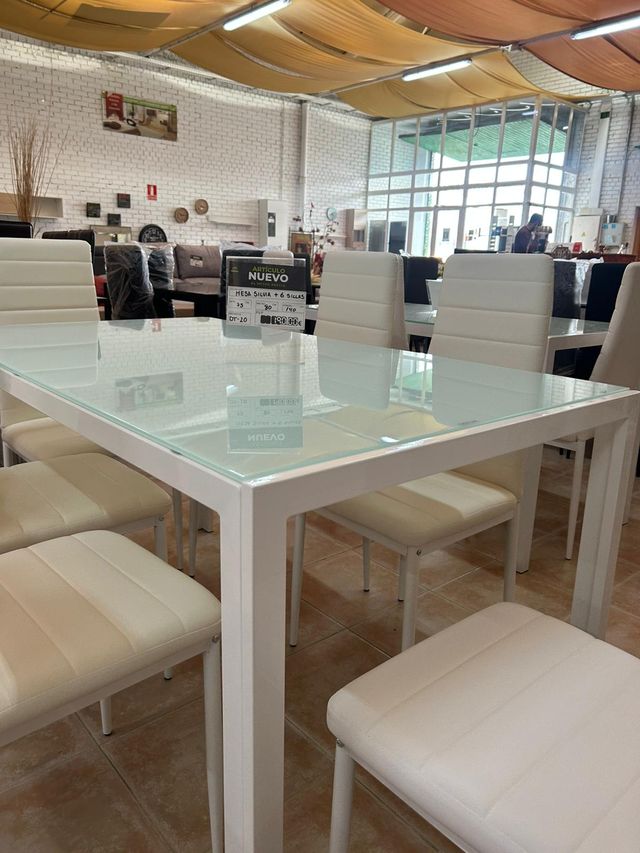 Conjunto mesa comedor + 6 sillas blancas