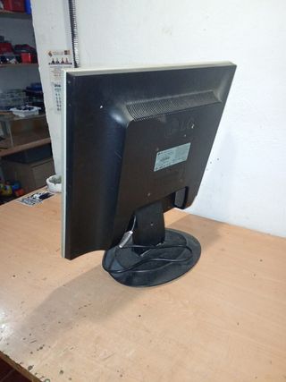PANTALLA PC 19"