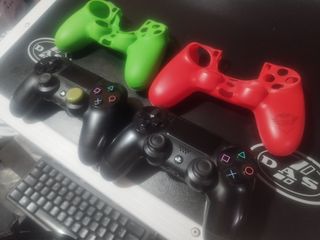 PS4 (PlayStation 4) 500GB + 10 juegos
