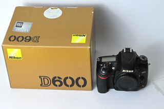 Nikon D600 Reflex Full frame con scatola