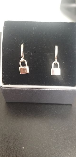 Pendientes candado