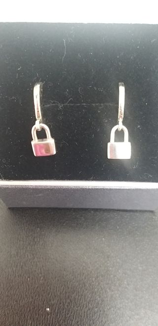 Pendientes candado