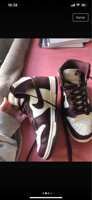 Nike Dunk high - color burdeos