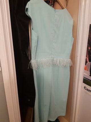 Vestido fiesta verde agua plumas