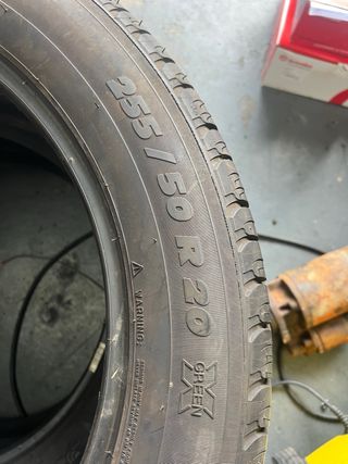 Neumáticos Michelin 255/50/20