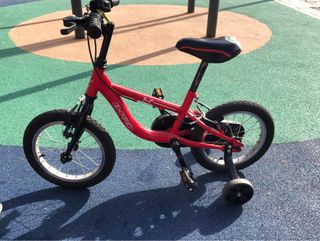 Bicicleta para niños d 14" roja en perfecto estado