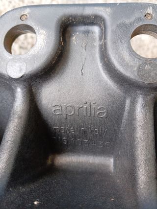 Maniglione posteriore Aprilia Scarabeo 125