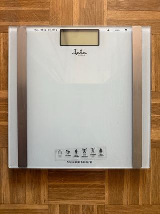 Báscula Jata Hogar - Analizador Corporal