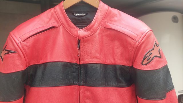 Cazadora Alpinestars cuero roja Talla M
