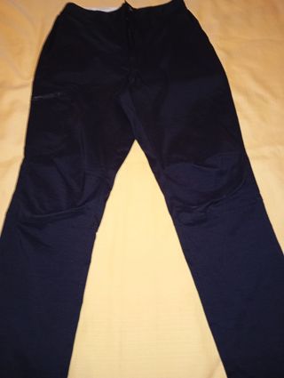 Pantalón trekking