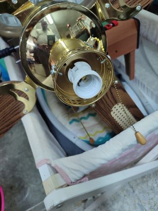 Ventilador techo vintage marrón dorado