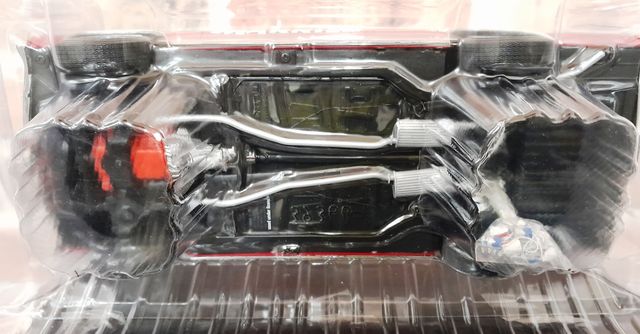 Just Married – 1967 Chevelle Convertible + Figure