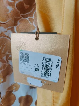 Vestido y chaqueta satén dorada - Talla XL