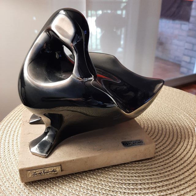 ESCULTURA de "TOMÁS TORRES GUARDIA"