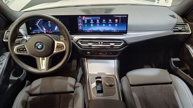 BMW Serie 3 330e xDrive Touring 2023