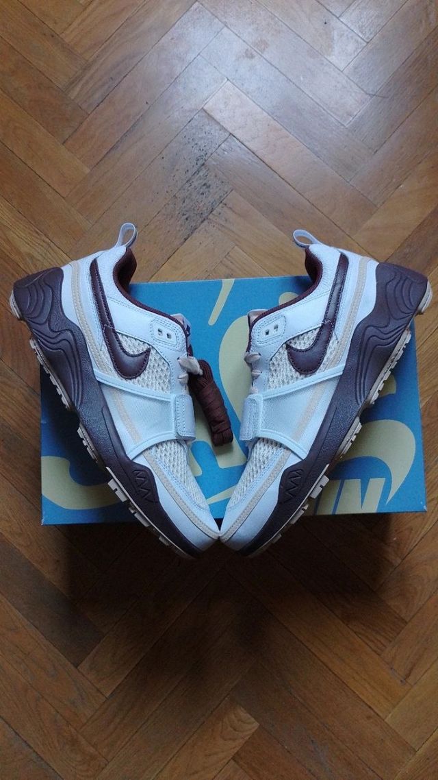 Nike Field Jaxx Travis Scott Light Chocolate. 44,5