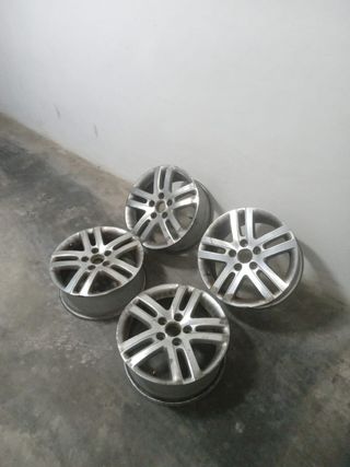 4 Llantas VW Golf 5