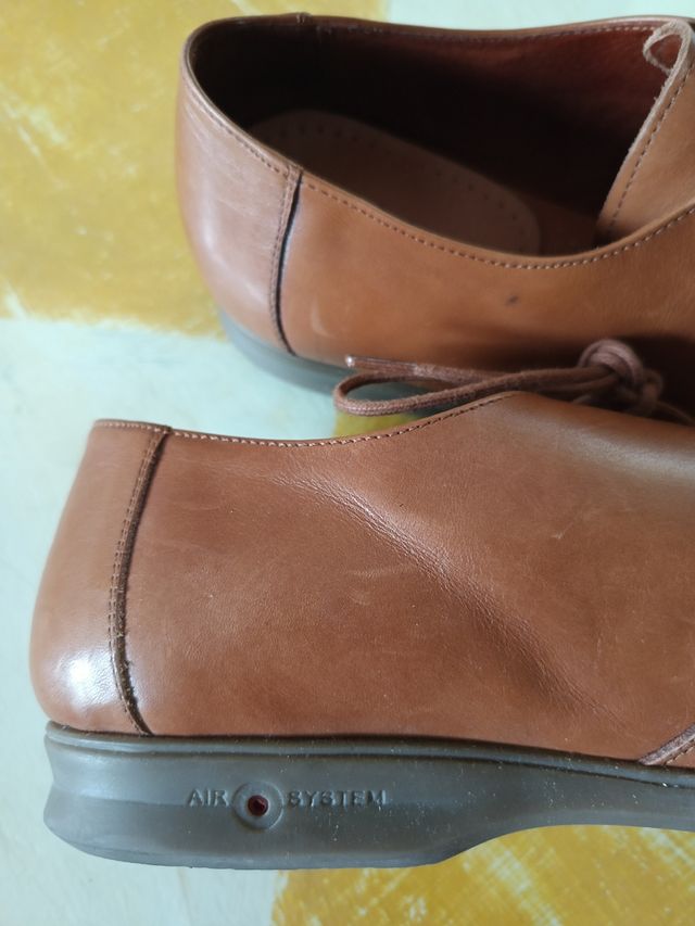 Zapatos Piel Marrón. Hechos en España