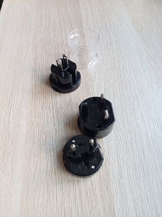 Adaptador enchufe universal