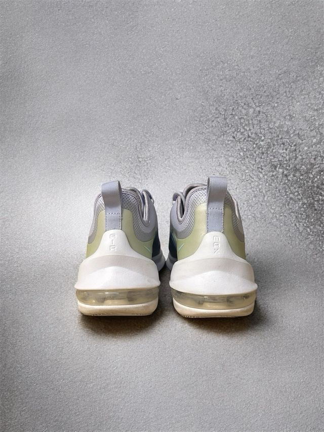 Nike Air Max Axis - Scarpe Grigio/Bianco - 39