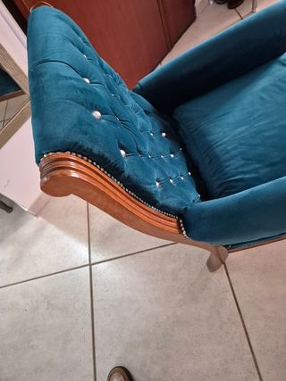 Poltrona velluto capitonnè blu
