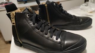 Botas Diesel negras tobilleras