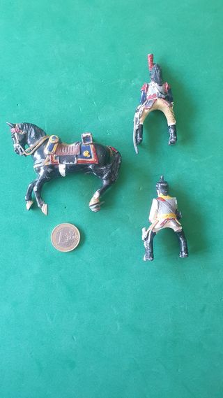 SOLDATI DI PIOMBO (VECCHI GIOCATTOLI)