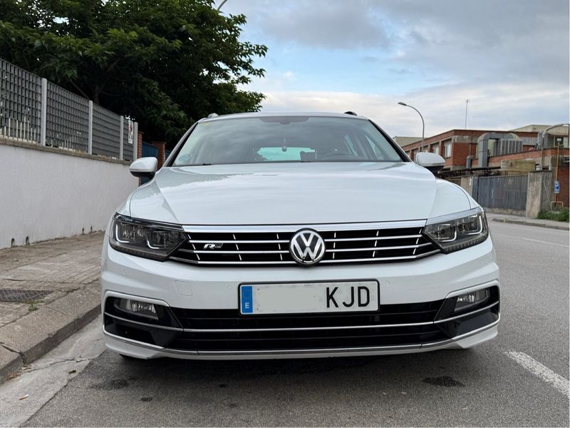 Volkswagen Passat 2.0 Tdi Rline - foto 1