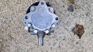 Bomba dirección asistida Audi A4