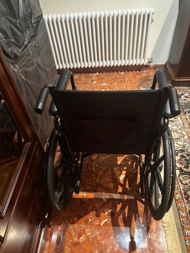 Silla de ruedas plegable